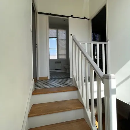 En Duplex Apartment